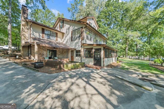 388 Possum Point Drive, Eatonton, GA 31024