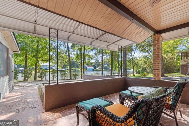 388 Possum Point Drive, Eatonton, GA 31024