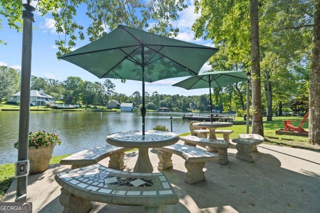 388 Possum Point Drive, Eatonton, GA 31024