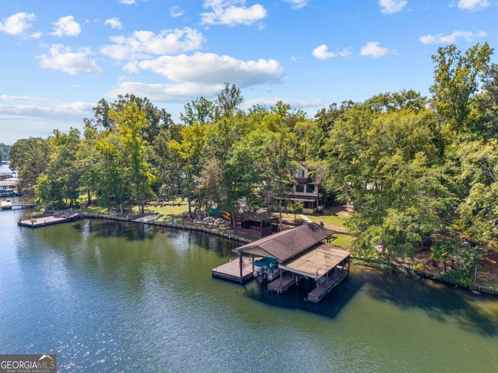 388 Possum Point Drive, Eatonton, GA 31024