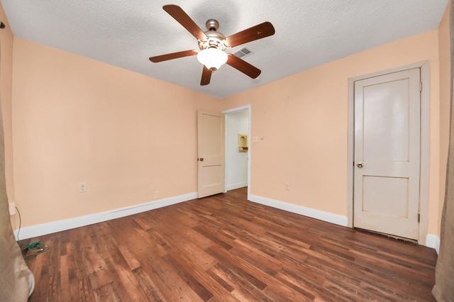 132 Hoffman Street, Houston, TX 77020