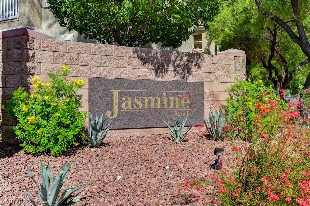 5855 Valley Drive 2028, North Las Vegas, NV 89031 — exterior