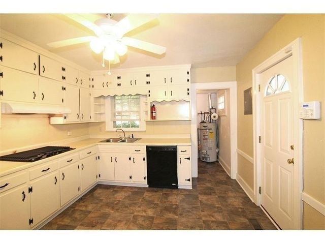 3461 Lee Street, College Park, GA 30337