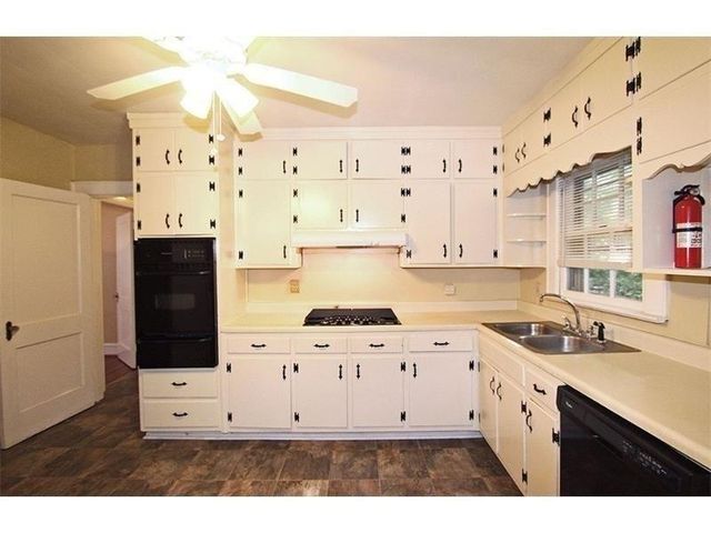 3461 Lee Street, College Park, GA 30337