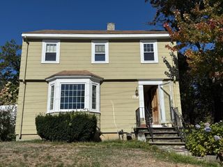 51 Rosemont St, Haverhill, MA 01830