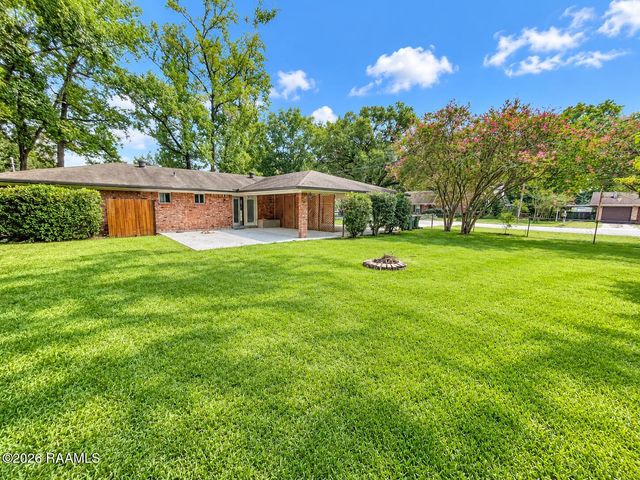 214 Dover Drive, Lafayette, LA 70503