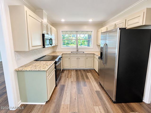 214 Dover Drive, Lafayette, LA 70503