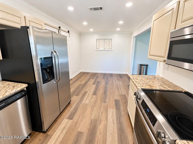214 Dover Drive, Lafayette, LA 70503