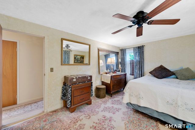 97 Shadow Lane B, West Hartford, CT 06110