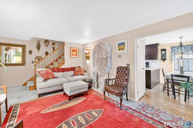 97 Shadow Lane B, West Hartford, CT 06110