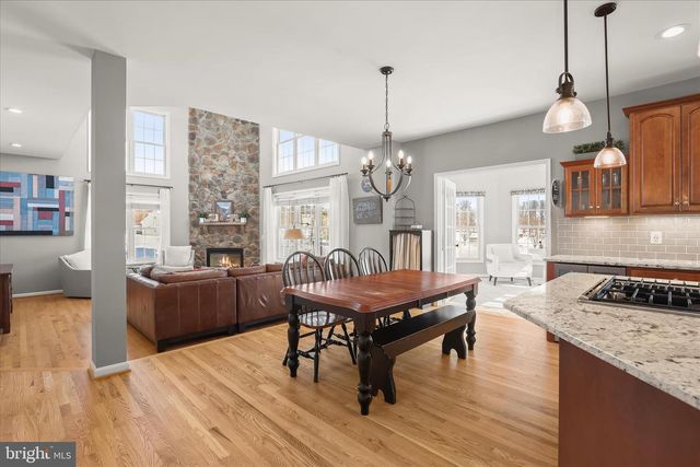 685 W WATERSVILLE RD, Mount Airy, MD 21771