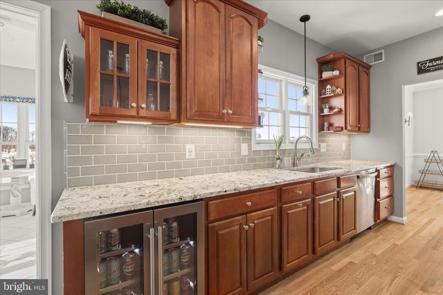 685 W WATERSVILLE RD, Mount Airy, MD 21771