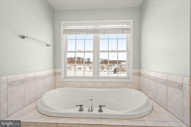 685 W WATERSVILLE RD, Mount Airy, MD 21771