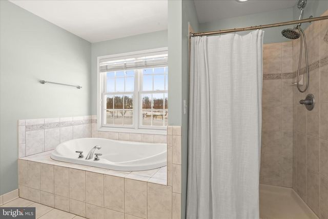 685 W WATERSVILLE RD, Mount Airy, MD 21771