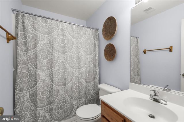 685 W WATERSVILLE RD, Mount Airy, MD 21771