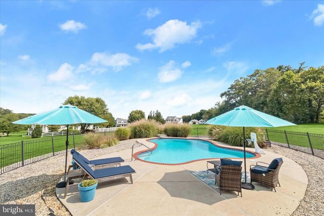 685 W WATERSVILLE RD, Mount Airy, MD 21771