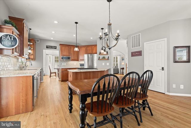 685 W WATERSVILLE RD, Mount Airy, MD 21771