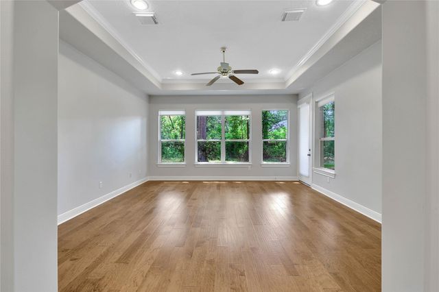 8918 Summerdale Lane, Conroe, TX 77302