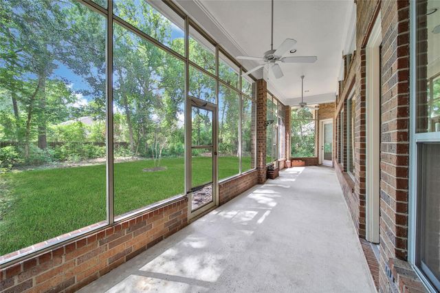 8918 Summerdale Lane, Conroe, TX 77302