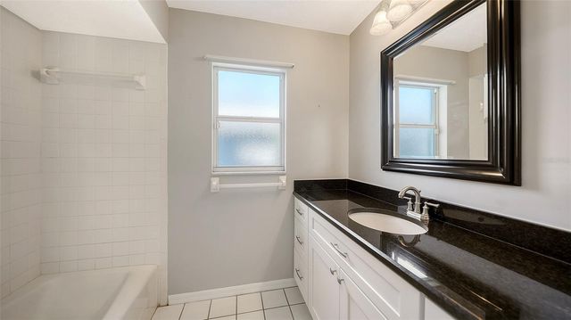 602 137TH STREET E, Bradenton, FL 34212