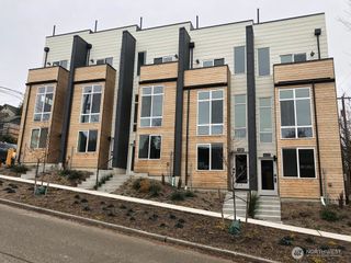 620 N 41st Street, Seattle, WA 98103