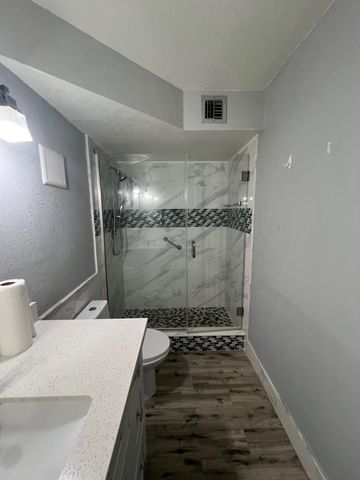 3341 NW 47th Terrace NW 304, Lauderdale Lakes, FL 33319