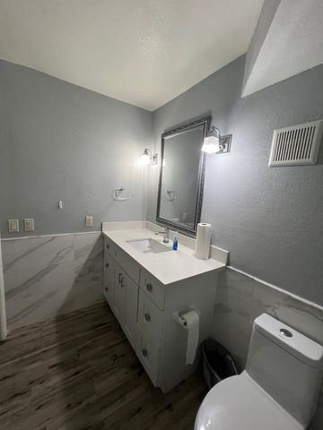 3341 NW 47th Terrace NW 304, Lauderdale Lakes, FL 33319