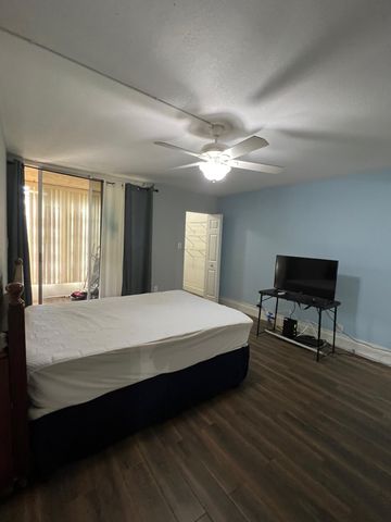 3341 NW 47th Terrace NW 304, Lauderdale Lakes, FL 33319