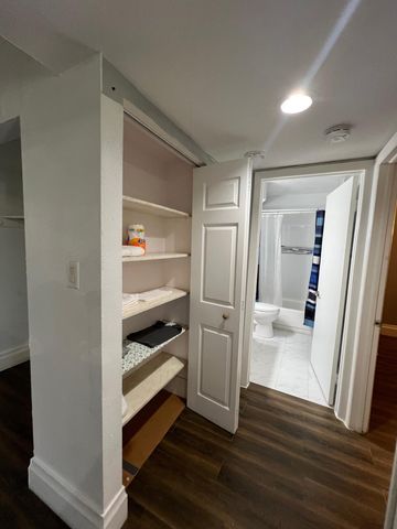 3341 NW 47th Terrace NW 304, Lauderdale Lakes, FL 33319