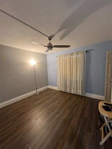 3341 NW 47th Terrace NW 304, Lauderdale Lakes, FL 33319