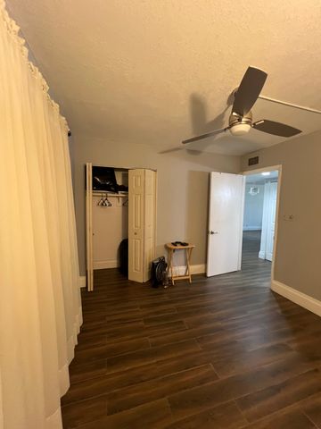 3341 NW 47th Terrace NW 304, Lauderdale Lakes, FL 33319