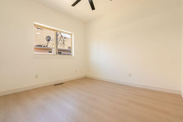 19 Pine Court, Eagle Point, OR 97524