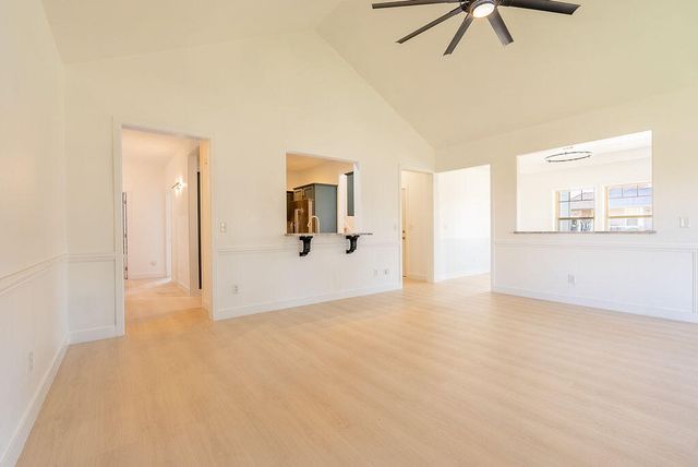 19 Pine Court, Eagle Point, OR 97524