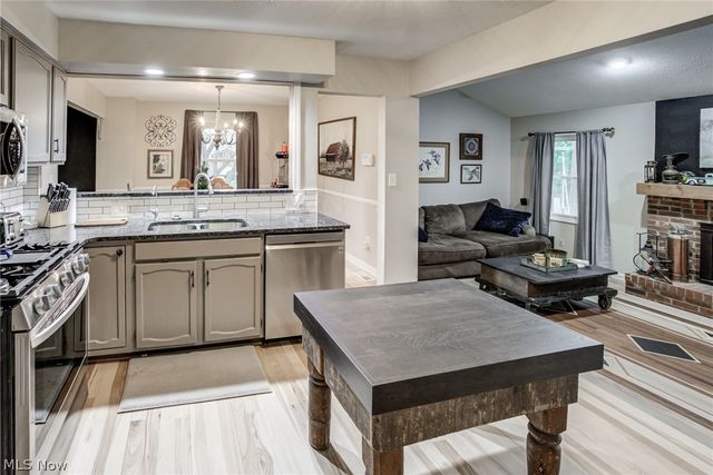 167 S Medina Line Road, Akron, OH 44321