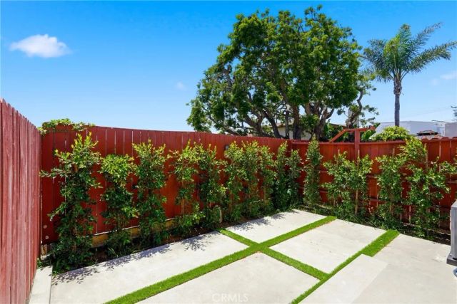 1710 Grant 14, Redondo Beach, CA 90278