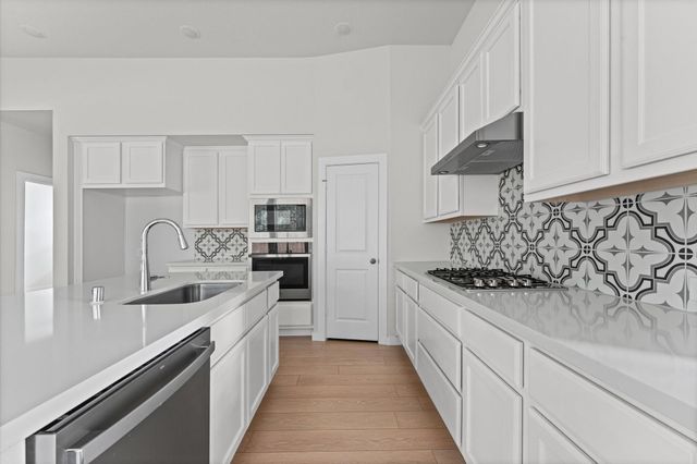 7909 Wild Thicket Drive, Magnolia, TX 77354