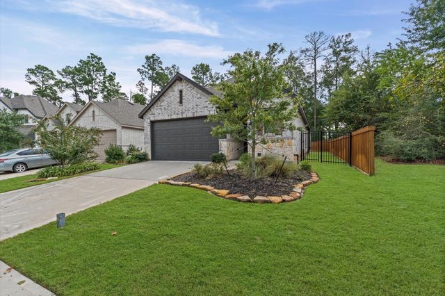 7909 Wild Thicket Drive, Magnolia, TX 77354