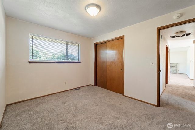 9820 Washington Blvd SW, Lakewood, WA 98498