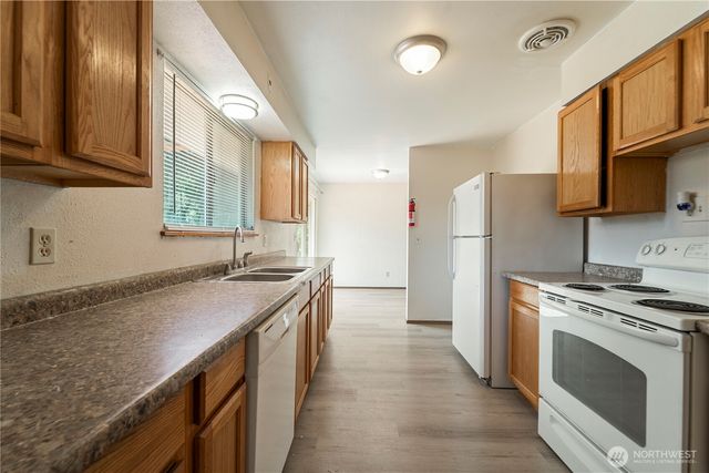 9820 Washington Blvd SW, Lakewood, WA 98498