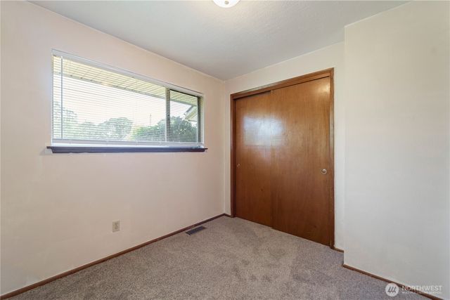 9820 Washington Blvd SW, Lakewood, WA 98498