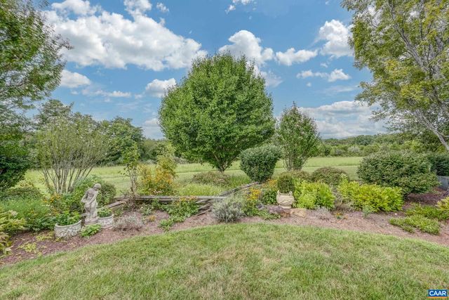 4798 BARN FIELD DR, Keswick, VA 22947