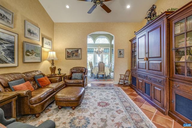 4798 BARN FIELD DR, Keswick, VA 22947