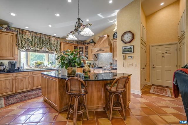 4798 BARN FIELD DR, Keswick, VA 22947