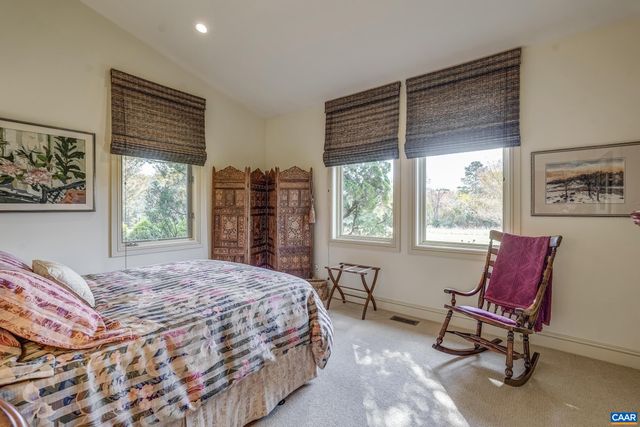 4798 BARN FIELD DR, Keswick, VA 22947