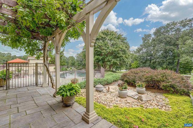 4798 BARN FIELD DR, Keswick, VA 22947