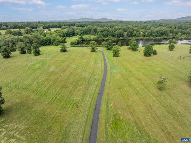 4798 BARN FIELD DR, Keswick, VA 22947