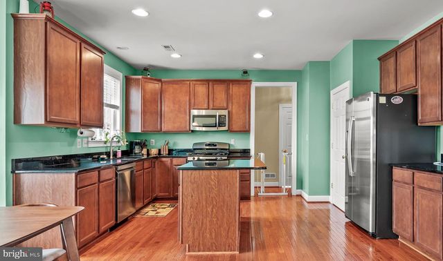 204 COLERIDGE LN, Coatesville, PA 19320