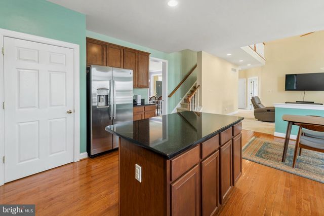 204 COLERIDGE LN, Coatesville, PA 19320