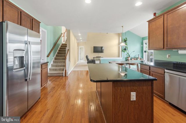 204 COLERIDGE LN, Coatesville, PA 19320