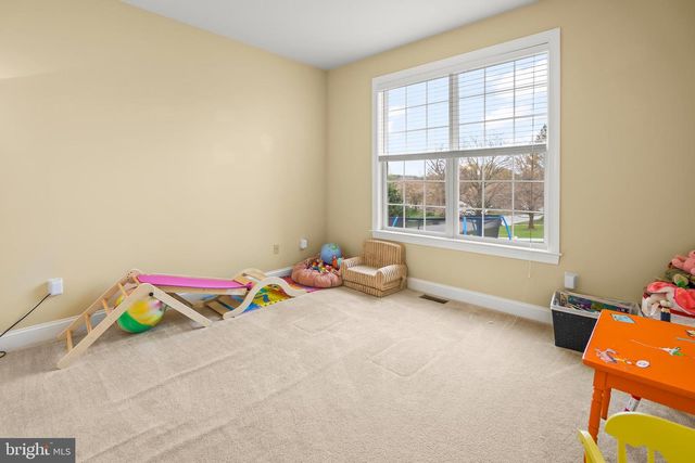 204 COLERIDGE LN, Coatesville, PA 19320